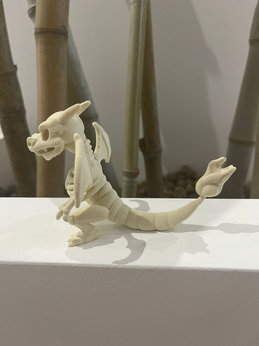 Figura Pokémon Charizard Esqueleto