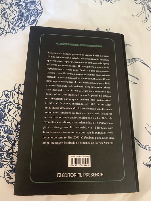 Livro “O Perfume” de Patrick Süskind