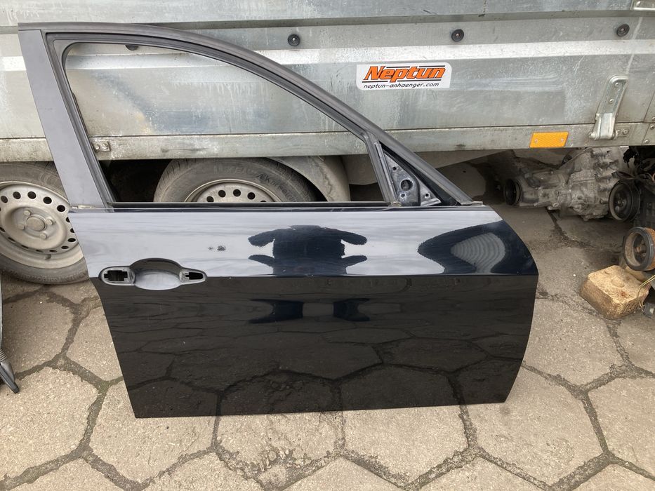 BMW E91 - drzwi przód  prawe