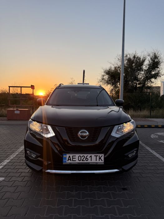 Продам Nissan Rogue