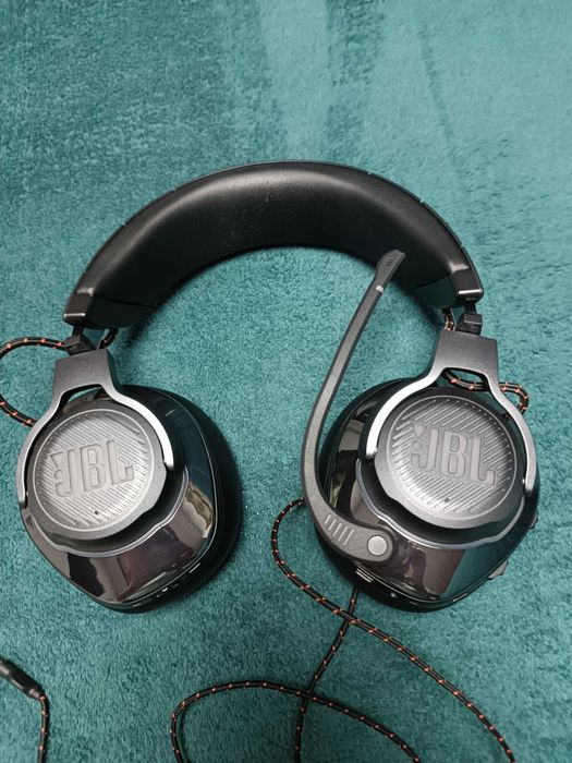 JBL QUANTUM 800 słuchawki w super stanie