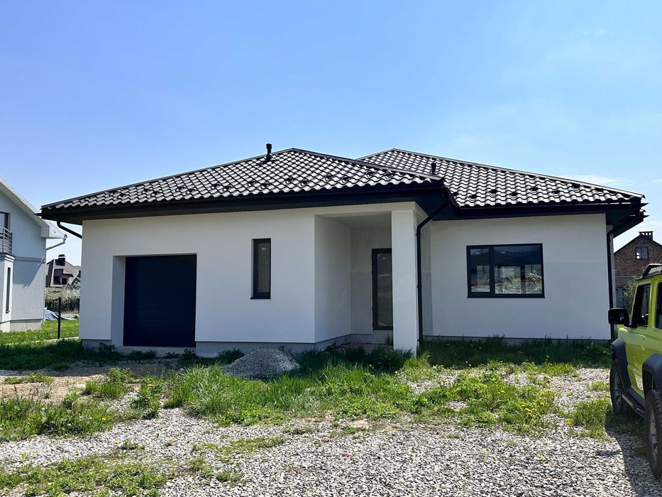 Сучасний будинок 150м² у Драгомирчанах простора ділянка, гараж, тераса