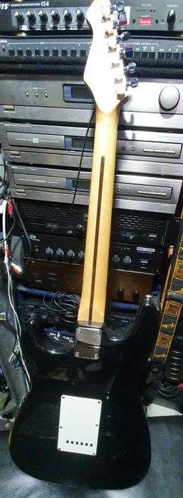 Gitara Scalloped Fretboard, żłobiony gryf, Hohner Stratocaster