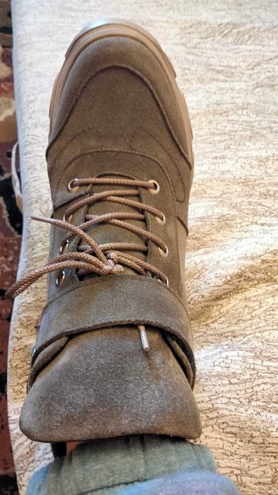 Ботинки зимові 40 р .