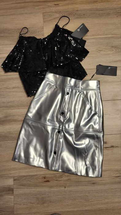 Спідниця з екошкіри і топ