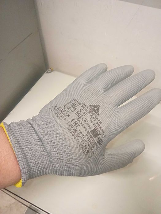 Робочі рукавиці.