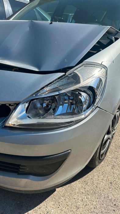Renault clio III 2006