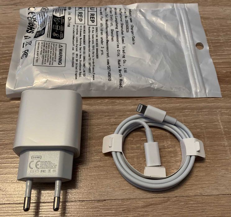 Szybka ładowarka do Iphone kostka 20w + kabel 1m lightning / USB-C