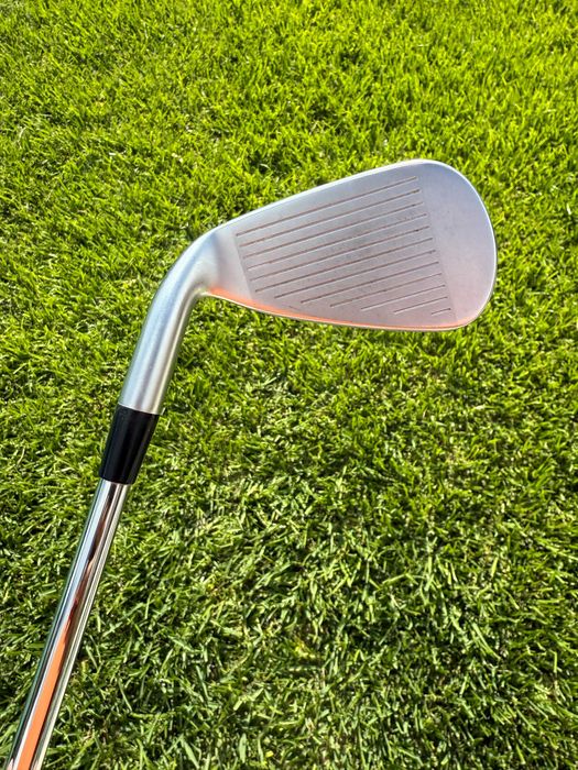 Mizuno Ferro 4 JPX 921 Hot Metal (21) + 38.5” Nippon Modus3 105 Stiff