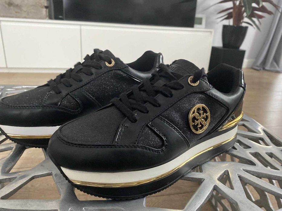 Buty damskie Guess Dealy r 39