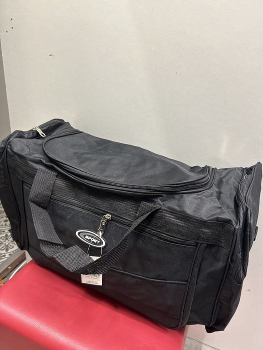 Nowa torba podróżna