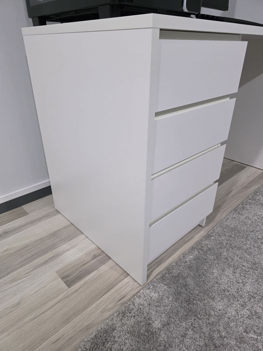 Secretária branca 120cm