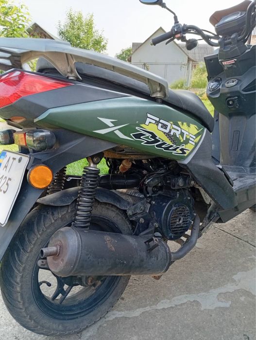 Продам скутер Форте 150 куб