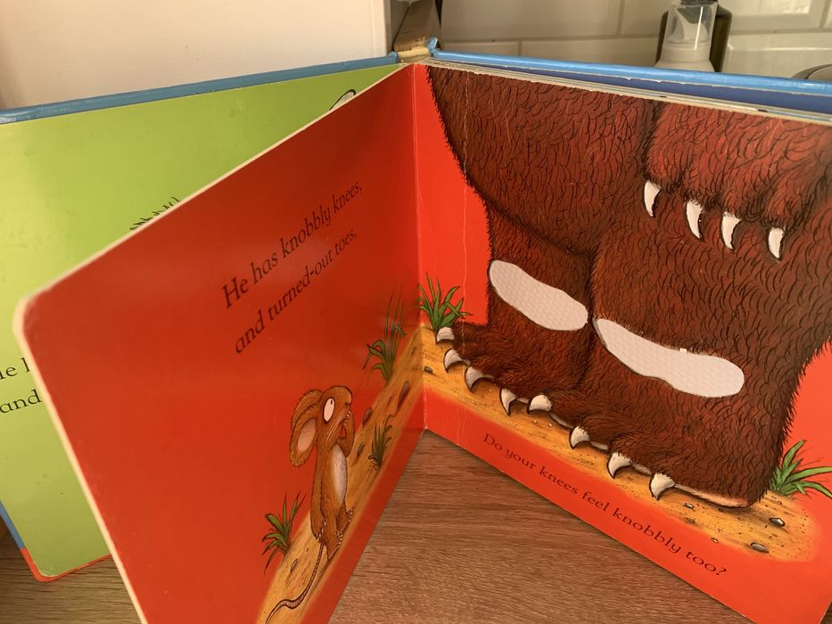 The Gruffalo. Julia Donaldson. English