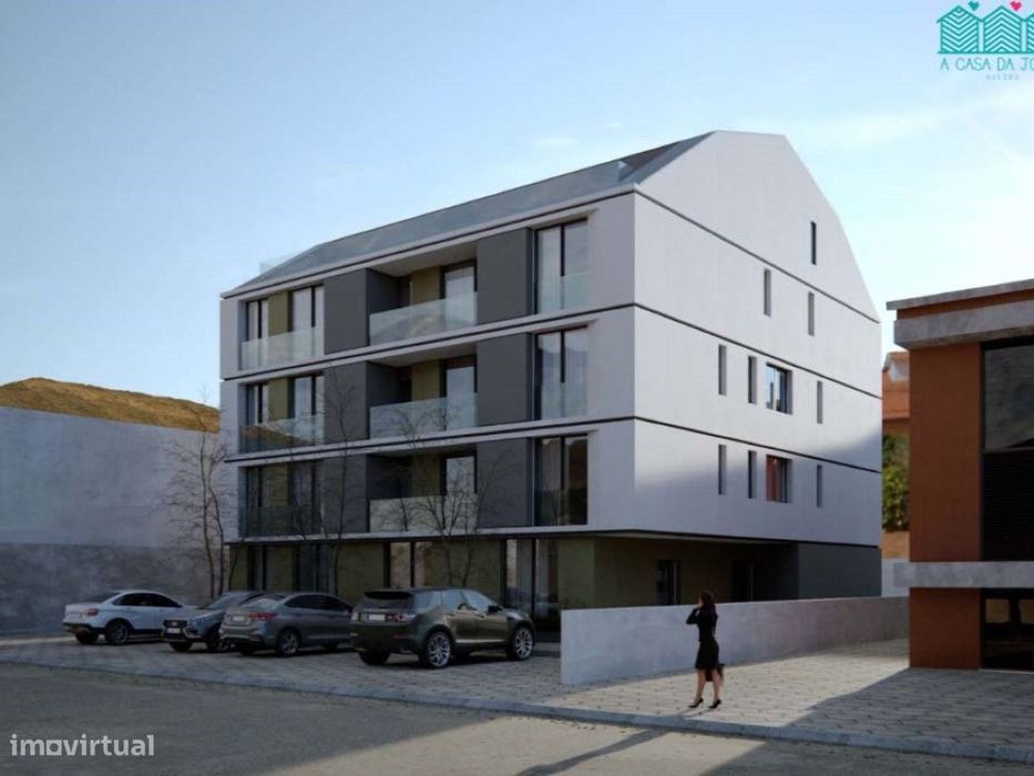 Apartamento T1 com Lugar de Garagem em São Bernardo