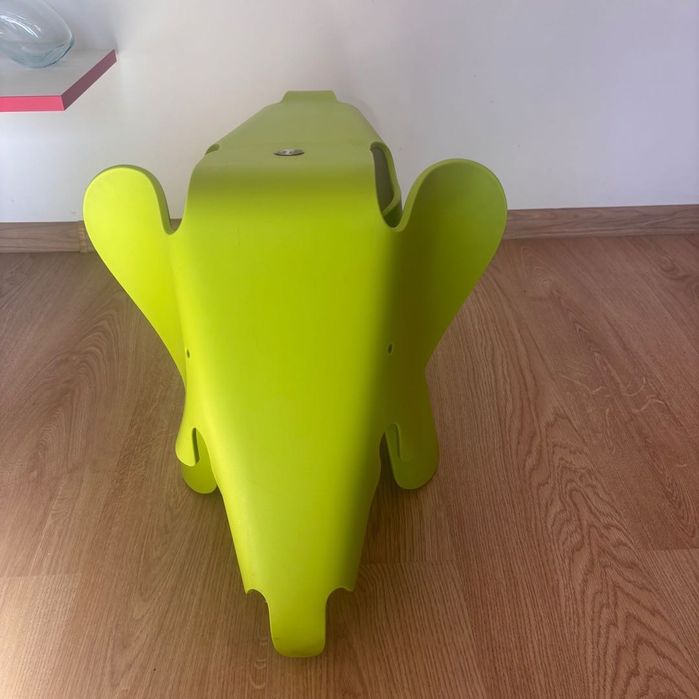 Vitra Elephant proj. Charlesa i Raya Eamesów