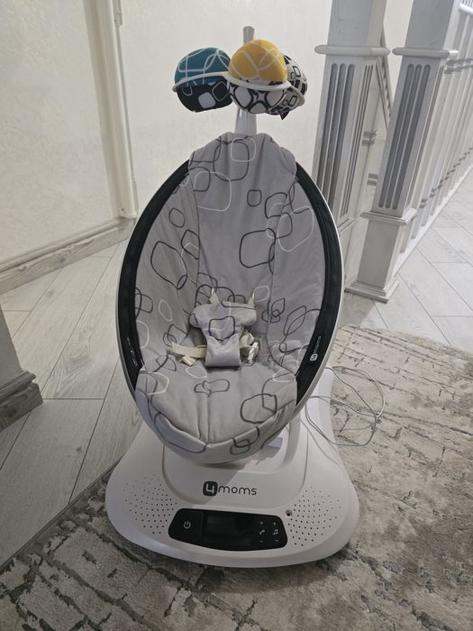 Заколисоючий центр 4moms
