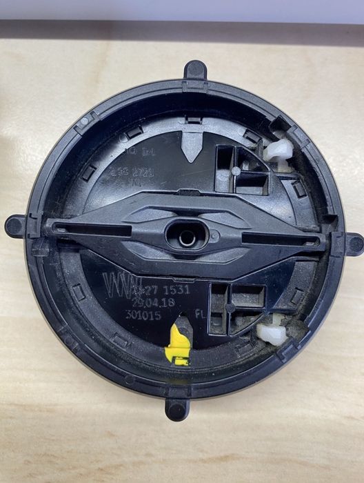 Привод правого зеркала VAG