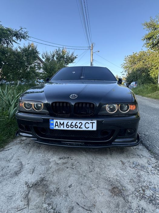 Продам bmw e39 535i
