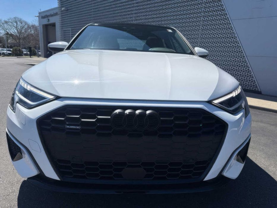 Audi A3      2024