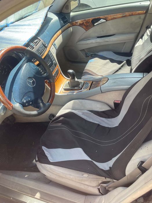 Mercedes E220cdi  com afazeres