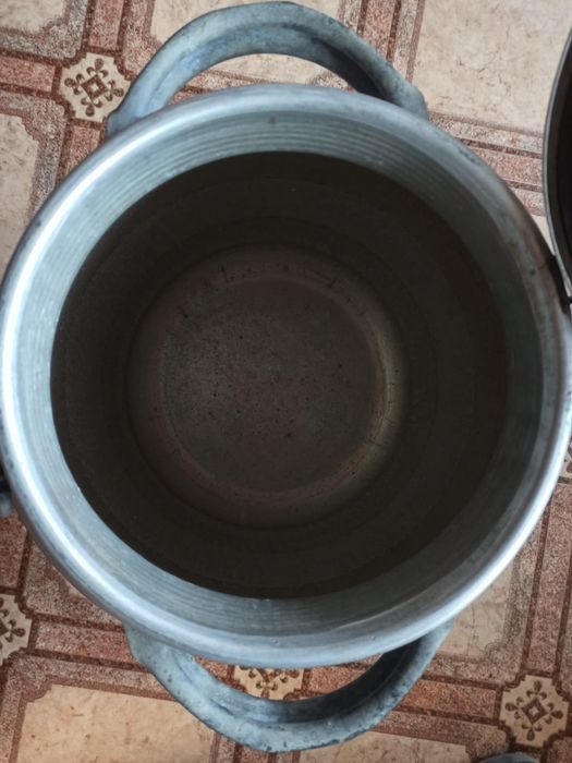 Продам металлическую ёмкость для воды