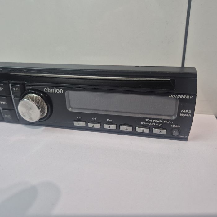 Panel radia Clarion DB189RMP