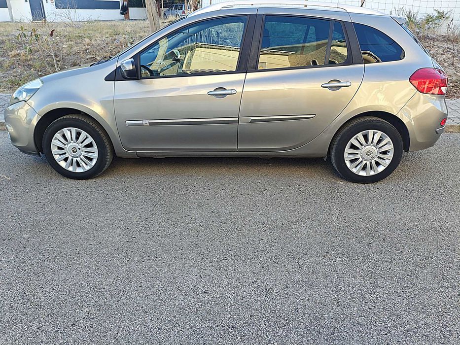 Renault clio 1.2 - Hatchback - GPS
