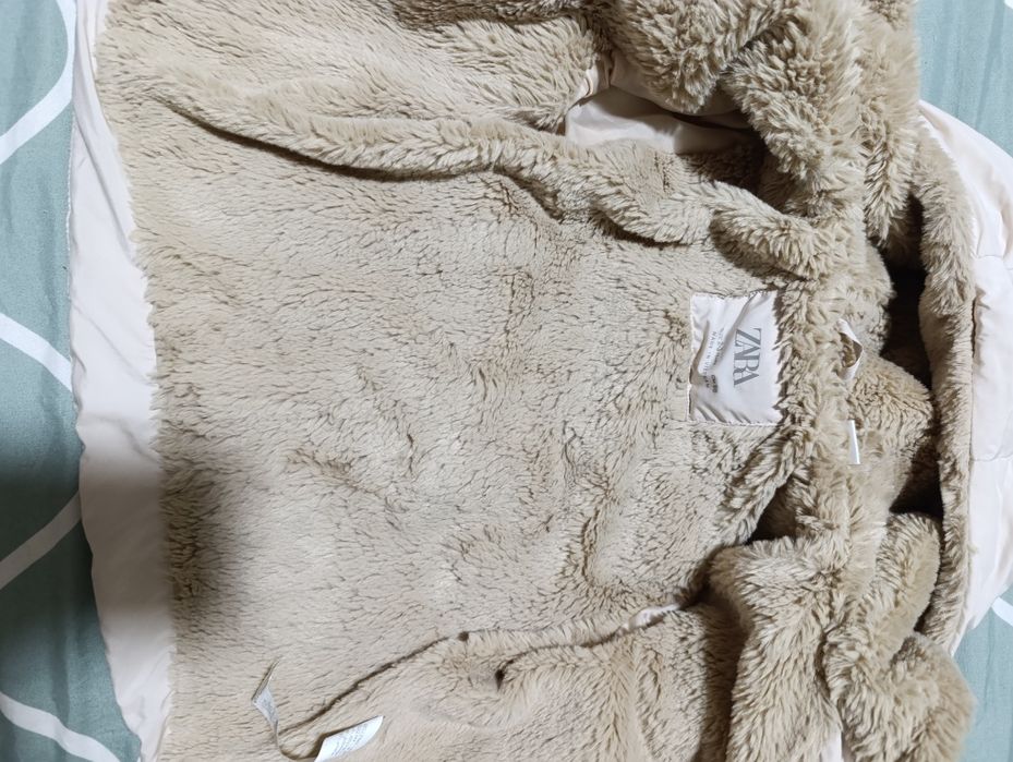 Продам зимову курточку Zara