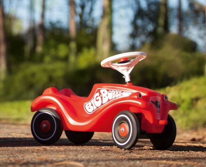 Samochód odpychacz BIG BOBBY CAR CLAS czerwony
