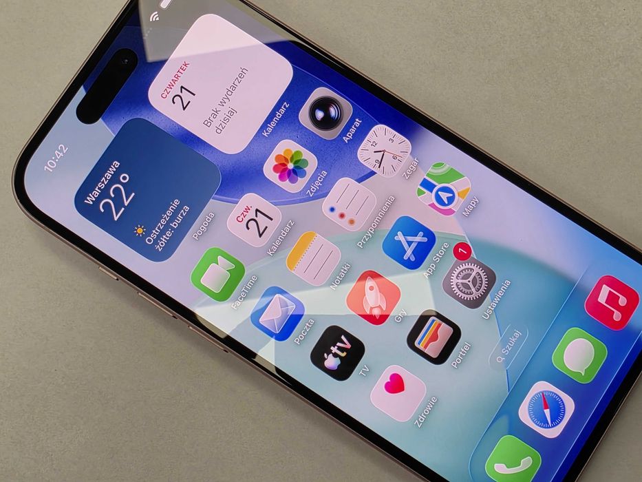 iPhone 15 128GB/ Pink/ Różowy/ BAT 90%/ Grade A-/ + ładowarka/ GW 12 MSC