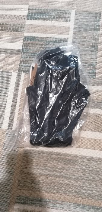 Fato surf ion S novo