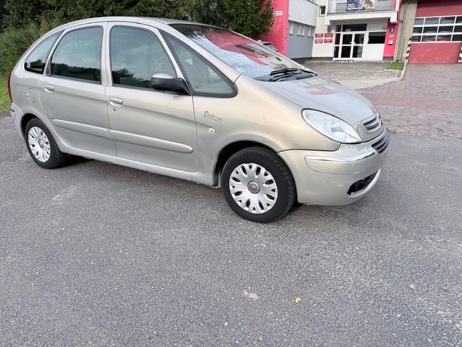 Cirtoen xara picasso