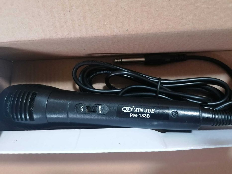 New microphone in original packaging64298015363459120