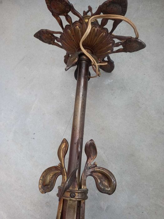 Candeeiro/lustre de três lumes Arte Nova