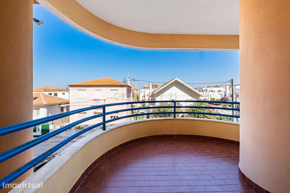 T2 para Arrendamento | 2 Varandas junto ao Mar e às Praias da Costa da
