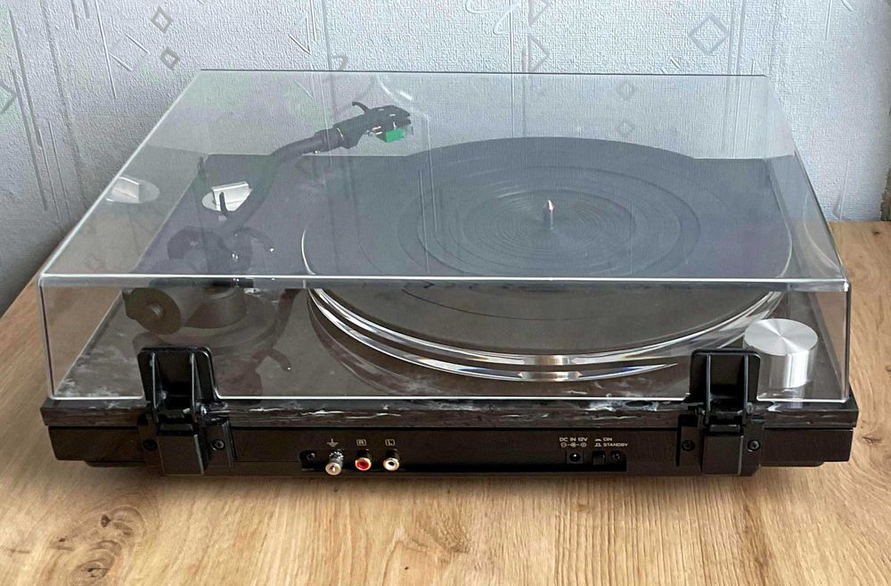 Gramofon japoński TEAC TN-550