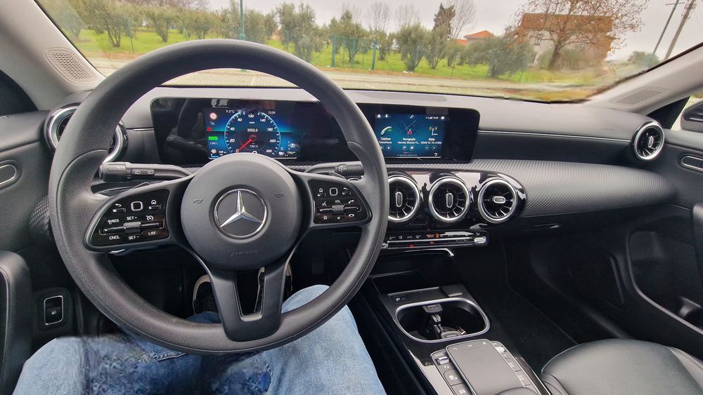 Mercedes Benz CLA 250 e