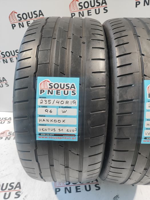 2 pneus semi novos 235-40R19 Hankook - Oferta dos Portes