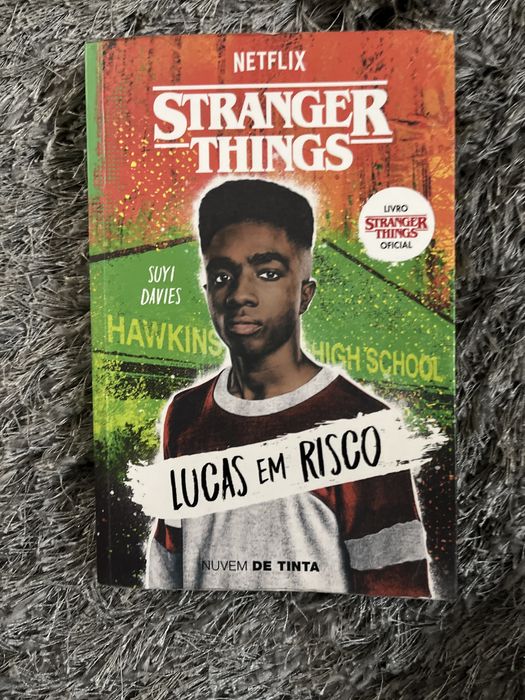 Livro novo original de stranger things “Lucas Em Risco “