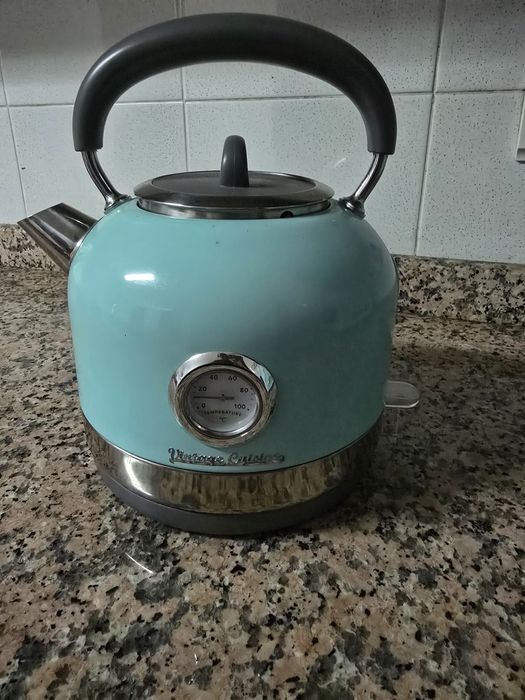 Eletrodomésticos praticamente novos.