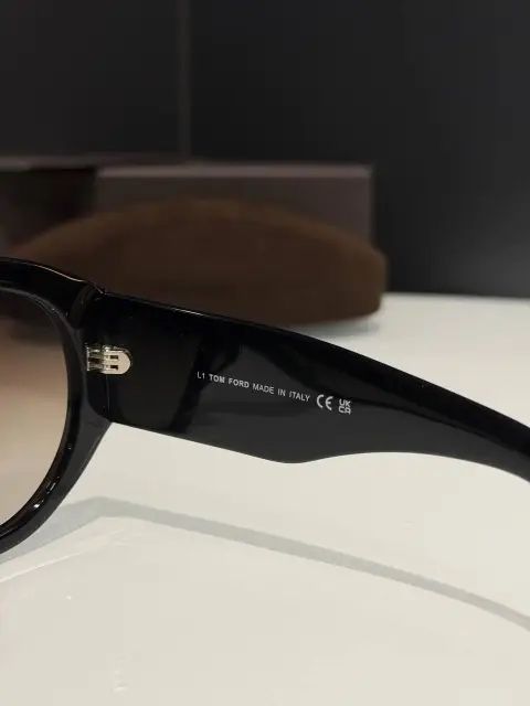 Сонцезахисні окуляри Tom Ford