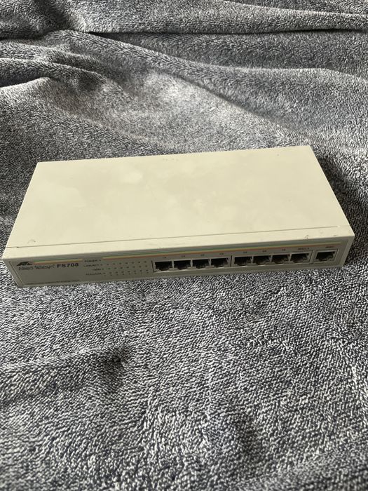 Fast Ethernet Switch Allied Telesyn 8 Ports64552486226307121