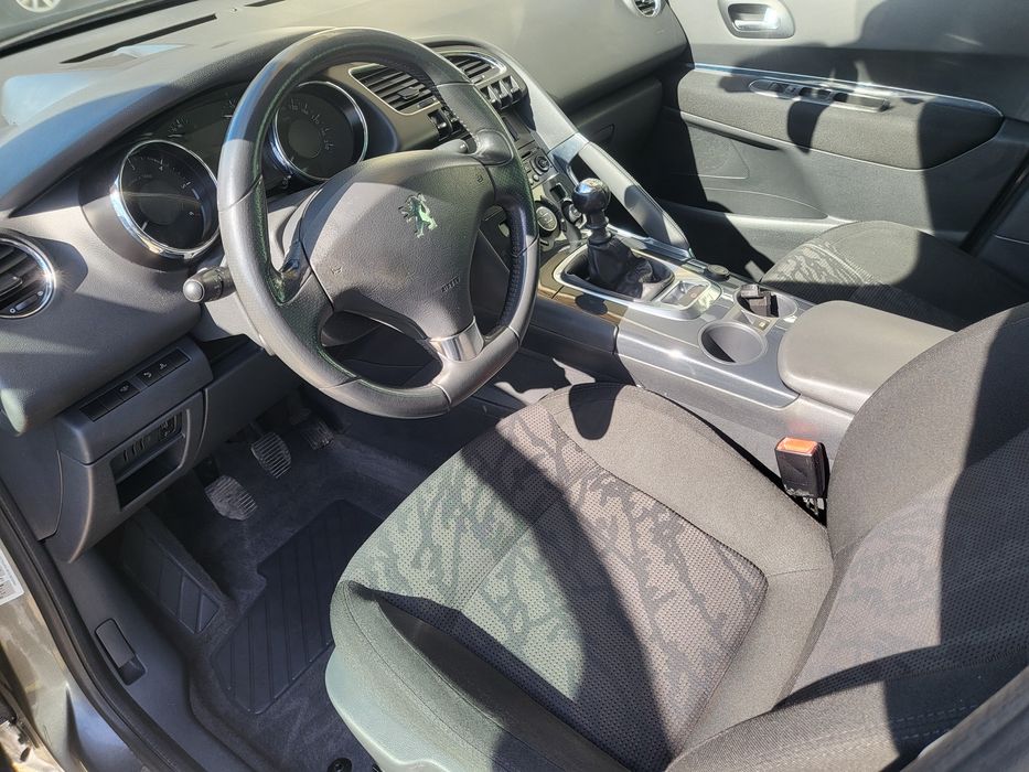 Peugeot 3008 panorâmico