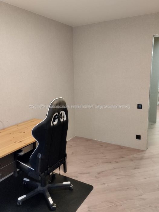 АН Продам 3 кв. П.Поле, м."23 Августа". Евроремонт.42000.Д57.