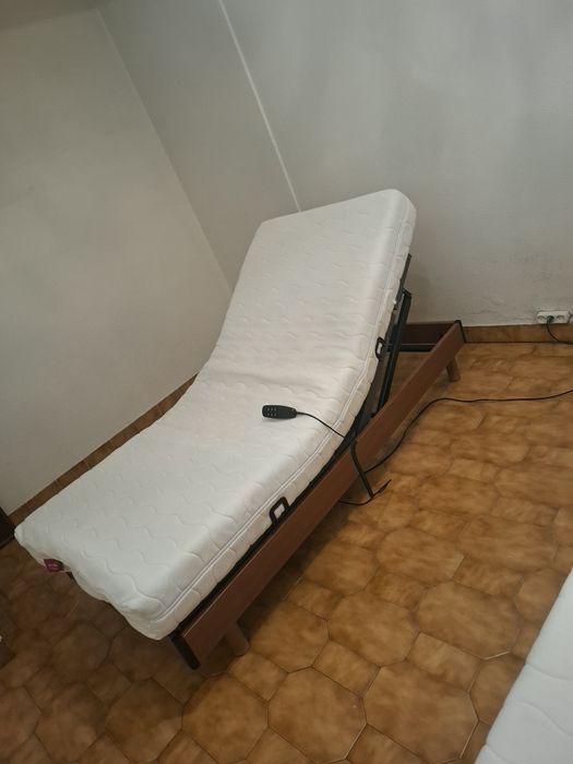 Cama articulada elétrica
