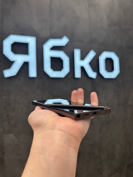 Samsung Galaxy S24 Ultra 12/256GB Titanium Black | Used | Хороший стан