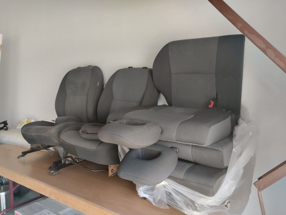 Bancos Rav4 2004