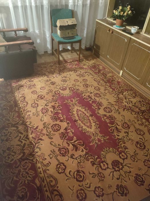 Dywan 205x300 używany w b.dobrym stanie