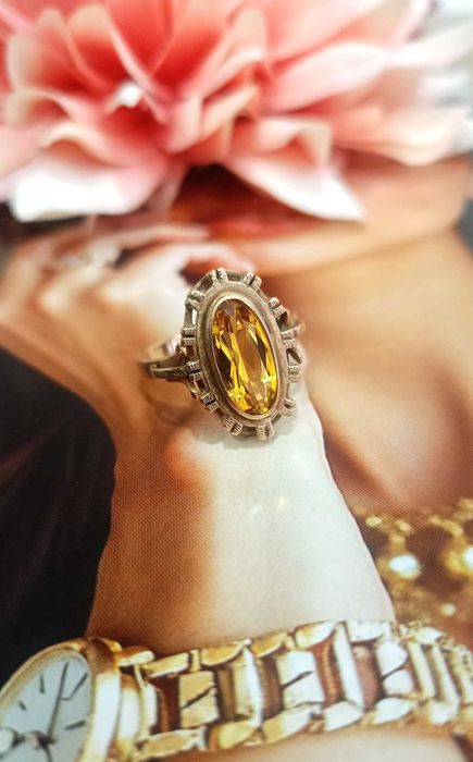 Złoty pierścionek p.585/5,38g